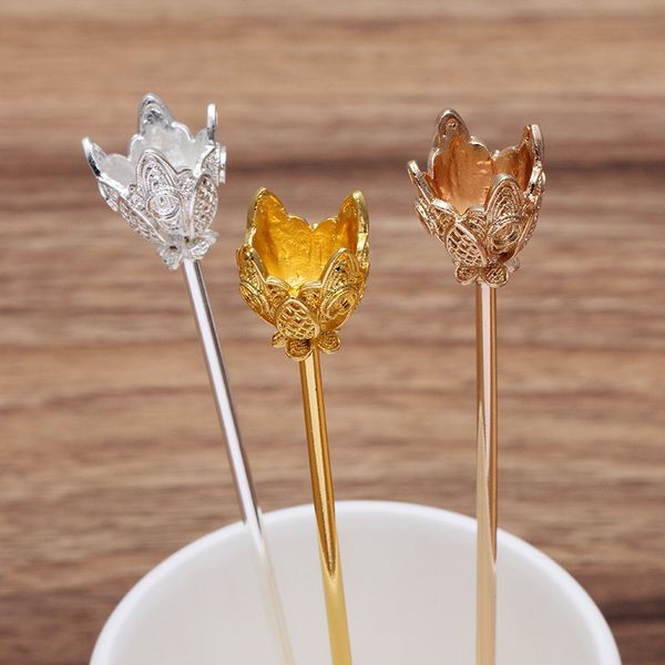 5pcs 120mm metal flower hair sticks ornaments handmade hair pins clips bridal headpiece for women headwear accessories, Golden;white
5pcs 120mm metal flower hair sticks ornaments handmade hair pins clips bridal headpiece for women headwear accessories, Golden;white