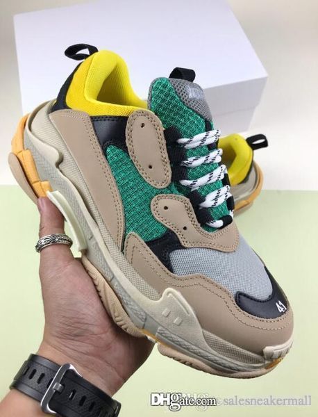 luxury designers sports casual shoe triple s designer low old dad sneaker combination soles boots mens womens shoes quality
luxury designers sports casual shoe triple s designer low old dad sneaker combination soles boots mens womens shoes quality