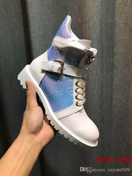 a4 design women martin boots fashion flamingos love arrow medal 100% real leather coarse desert boot winter leather luxury woman shoes
a4 design women martin boots fashion flamingos love arrow medal 100% real leather coarse desert boot winter leather luxury woman shoes