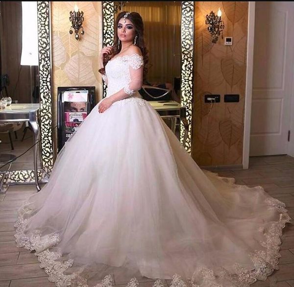 off the shoulder saudi arabia winter wedding dresses dubai arabic applique lace plus size bridal gown vestido de casamento de renda, White
off the shoulder saudi arabia winter wedding dresses dubai arabic applique lace plus size bridal gown vestido de casamento de renda, White