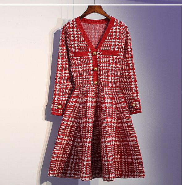 2020 black v neck new fashion autumn dresses women red elegant vintage plaid dresses ladies runway plus size jacquard knitting long sleeve, Black;gray
2020 black v neck new fashion autumn dresses women red elegant vintage plaid dresses ladies runway plus size jacquard knitting long sleeve, Black;gray