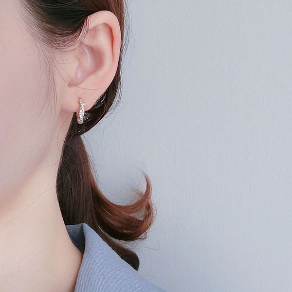 wtltc real 925 sterling sliver cubic zircoina hoop earrings twisted round cartilage earrings simple small ear piercing, Golden;silver
wtltc real 925 sterling sliver cubic zircoina hoop earrings twisted round cartilage earrings simple small ear piercing, Golden;silver