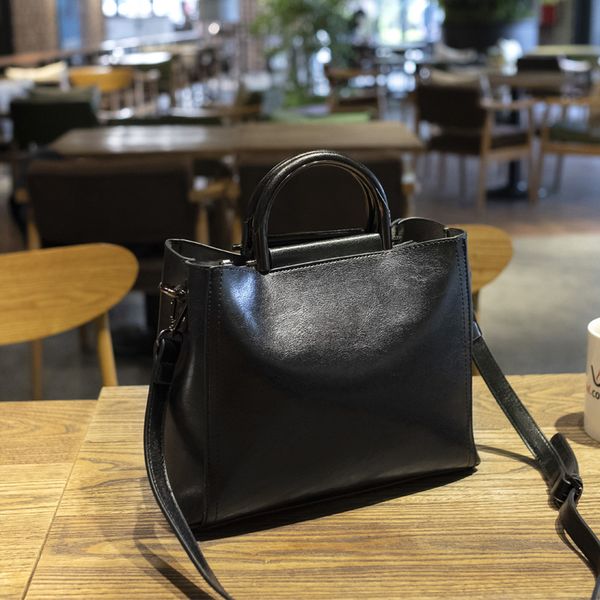 the new ultra-ins on fire package female bag autumn and winter 2020 new wild bucket bag portable shoulder messenger bag wholesale
the new ultra-ins on fire package female bag autumn and winter 2020 new wild bucket bag portable shoulder messenger bag wholesale
