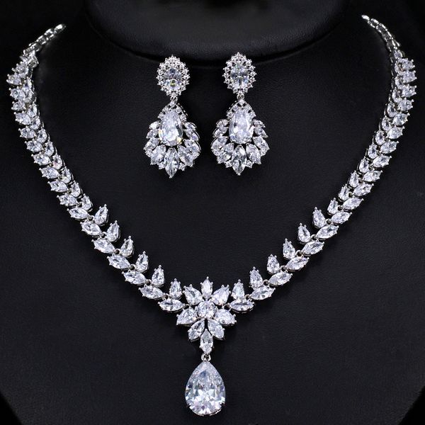 usenset brand new fashion women's necklace earrings 3a zircon choker chain luxury bridal party jewelry earrings necklace l01, Silver
usenset brand new fashion women's necklace earrings 3a zircon choker chain luxury bridal party jewelry earrings necklace l01, Silver
