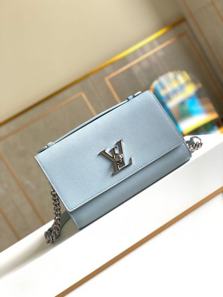 new women's one-shoulder bag 7a high-end custom quality diagonal cross bag fashion style silver metal accessories with detachable 1 lon
new women's one-shoulder bag 7a high-end custom quality diagonal cross bag fashion style silver metal accessories with detachable 1 lon
