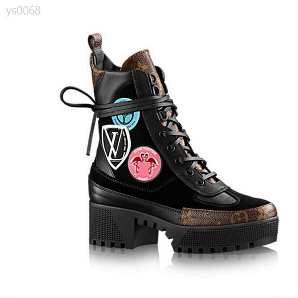 european station 2019 winter comfortable short boots thick with high heel martin boots leather patform thick bottom locomotive boots female, Black
european station 2019 winter comfortable short boots thick with high heel martin boots leather patform thick bottom locomotive boots female, Black