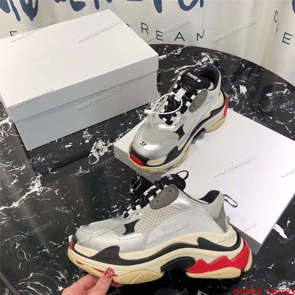 luxury designers men s casual shoes triple s designer low old dad sneaker combination soles boots mens womens sneakers shoes quality
luxury designers men s casual shoes triple s designer low old dad sneaker combination soles boots mens womens sneakers shoes quality