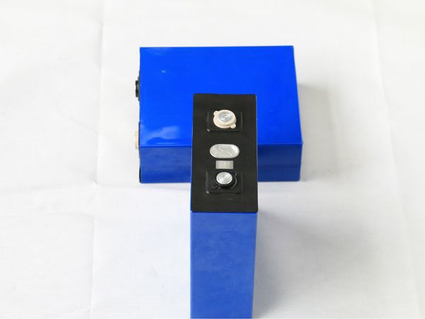 24 шт. / лот 3. 2v200ah lifepo4 батарея 3c высокий разряд 600a ток для diy 72v200ah 36v400ah великобритания сша ес tax free ups или fedex
24 шт. / лот 3. 2v200ah lifepo4 батарея 3c высокий разряд 600a ток для diy 72v200ah 36v400ah великобритания сша ес tax free ups или fedex
