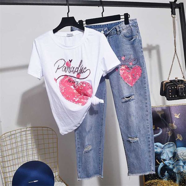 2020 summer new female t-shirt beaded love heart loose short sleeve t shirt + casual hole jeans two piece set women d3610, White
2020 summer new female t-shirt beaded love heart loose short sleeve t shirt + casual hole jeans two piece set women d3610, White