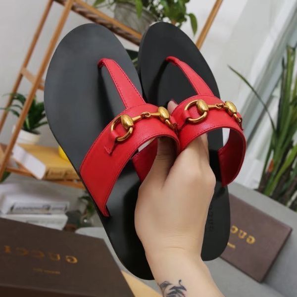 2019 men women letter metal buckle couples shoes flip-flops cowhide leather flat slippers sandals 35-45 with box
2019 men women letter metal buckle couples shoes flip-flops cowhide leather flat slippers sandals 35-45 with box