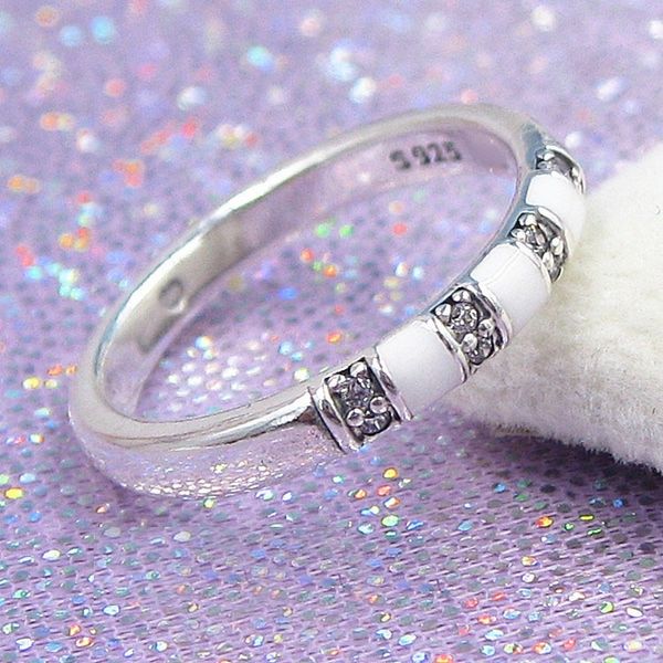 wholesale- and stripe ring luxury designer jewelry 925 sterling silver plated 18k gold cz diamond applicable to pandora lady ring with box, Slivery;golden
wholesale- and stripe ring luxury designer jewelry 925 sterling silver plated 18k gold cz diamond applicable to pandora lady ring with box, Slivery;golden