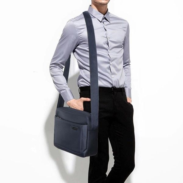 fashion casual solid color business shoulder bag outdoor small square messenger bags nylon black crossbody pack for male gift /e
fashion casual solid color business shoulder bag outdoor small square messenger bags nylon black crossbody pack for male gift /e
