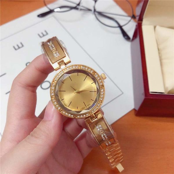 stainless steel crystal dial ladies quartz watch #817:dor gift fashion matching table personality style womens romantic watches, Slivery;brown
stainless steel crystal dial ladies quartz watch #817:dor gift fashion matching table personality style womens romantic watches, Slivery;brown