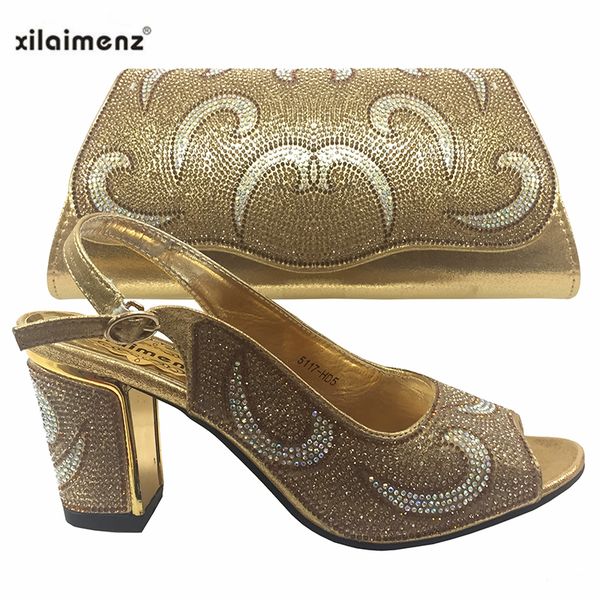 pu leather nigerian ladies matching shoe and bag african shoes and bags set for party women shoe bag to match in gold, Black;white
pu leather nigerian ladies matching shoe and bag african shoes and bags set for party women shoe bag to match in gold, Black;white