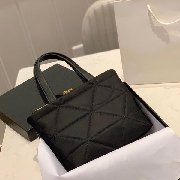 fashion woman handbags women v shape flaps chain bag designer clutch handbags wallet card bag shoulder plaid chain crossbody bag handbag
fashion woman handbags women v shape flaps chain bag designer clutch handbags wallet card bag shoulder plaid chain crossbody bag handbag