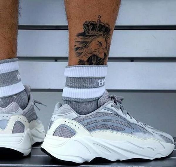 kanye west v2 static mens running shoes sports runner trainers female fashion women sneakers designer shoes og dad shoes eur36-45
kanye west v2 static mens running shoes sports runner trainers female fashion women sneakers designer shoes og dad shoes eur36-45