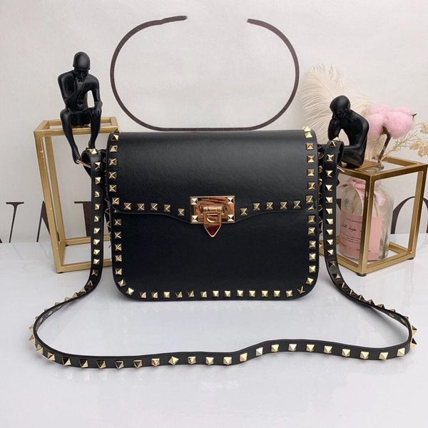 women bag brand luxury designer genuine leather fashion rivets shoulder bag crossbody bags women handbag purse 2019 aaaaaa 
women bag brand luxury designer genuine leather fashion rivets shoulder bag crossbody bags women handbag purse 2019 aaaaaa