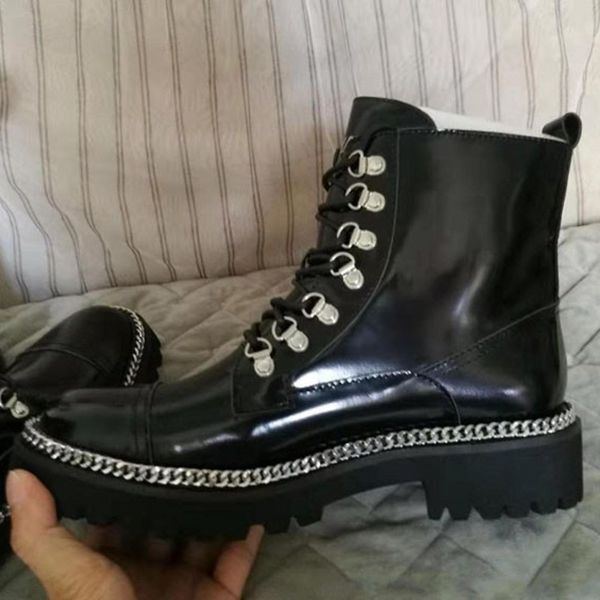 genuine leather chain lace up womens ankle boots black round toe square heel zipper winter female real fur boots
genuine leather chain lace up womens ankle boots black round toe square heel zipper winter female real fur boots