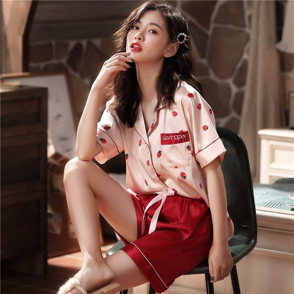 pajamas women's short-sleeved shorts clothes home thin large size ice silk cardigan silk home clothes, Blue;red
pajamas women's short-sleeved shorts clothes home thin large size ice silk cardigan silk home clothes, Blue;red