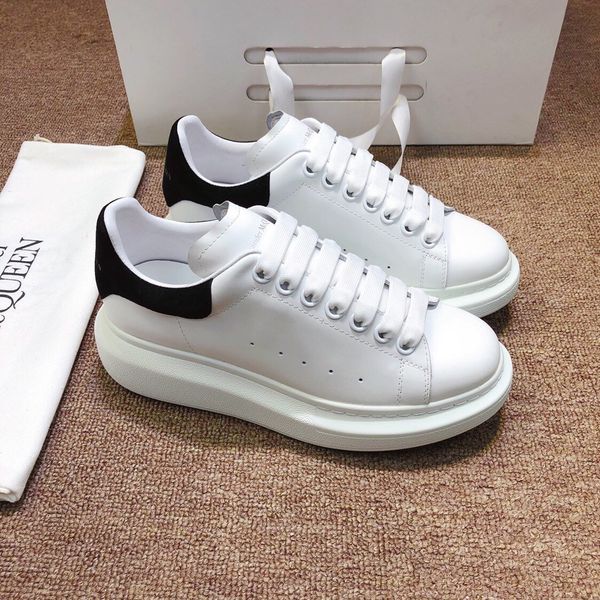 new style luxury ladies men's party casual shoes jogging sneakers triple fashiondesigner platform men and women shoes wild style hnsew, Black
new style luxury ladies men's party casual shoes jogging sneakers triple fashiondesigner platform men and women shoes wild style hnsew, Black