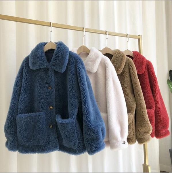 2019 lapel neck sheep shearing fur coats with pocket double face fur short coats cold resistant women warm parkas, Black
2019 lapel neck sheep shearing fur coats with pocket double face fur short coats cold resistant women warm parkas, Black