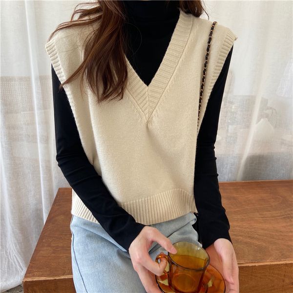 autumn korean retro loose vest sweaters women all match v-collar solid color sleeveless knitted vest female chic elegant, Black;white
autumn korean retro loose vest sweaters women all match v-collar solid color sleeveless knitted vest female chic elegant, Black;white