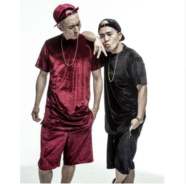 2019 summer fashion men t-shirt hip hop oversized gold side zipper extended velvet tee west casual, White;black
2019 summer fashion men t-shirt hip hop oversized gold side zipper extended velvet tee west casual, White;black