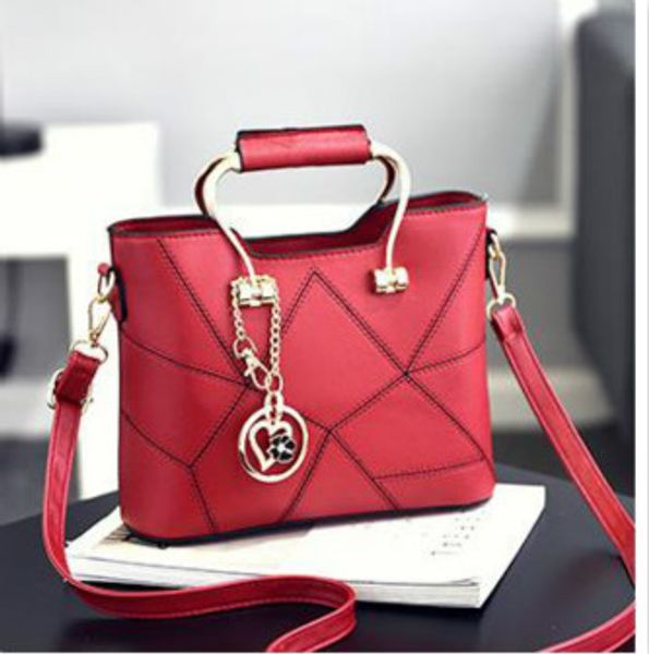 Designer Female Bag 2020 New Fashion Female Stereotypes Sweet Fashion Female Bag Slung Shoulder Bag L0G0
Designer Female Bag 2020 New Fashion Female Stereotypes Sweet Fashion Female Bag Slung Shoulder Bag L0G0