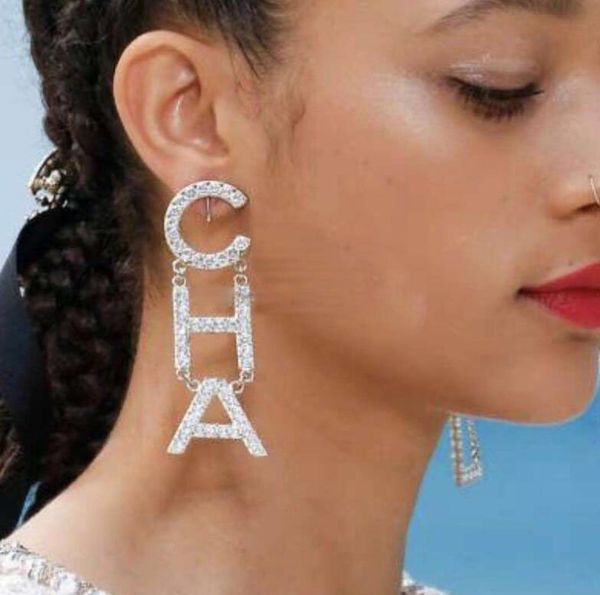 2019 new full rhine tone letter ta el earring for women luxury tud earring jewelry gift, Golden;silver
2019 new full rhine tone letter ta el earring for women luxury tud earring jewelry gift, Golden;silver