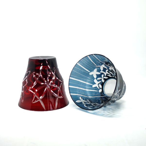 blue and red colour hand cut to clear glass for whiskey vodka bar club beer cup brandy with wooden gift box
blue and red colour hand cut to clear glass for whiskey vodka bar club beer cup brandy with wooden gift box