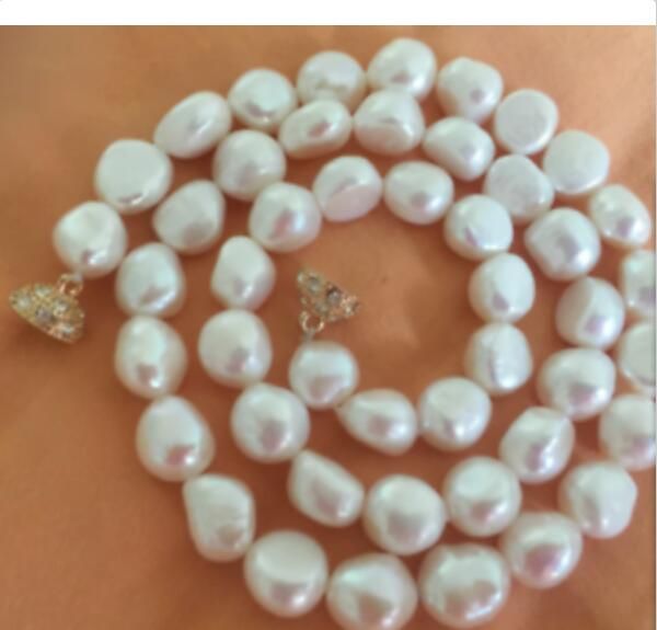 elegant 9-10mm south sea white baroque pearl necklace 18inch 36" yellow clasp, Silver
elegant 9-10mm south sea white baroque pearl necklace 18inch 36" yellow clasp, Silver