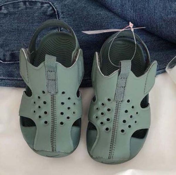chaussures enfants cow leather open toe casual slipper sandal summer sandals beach slide slippers kids shoes shoes011 p01, Black;red
chaussures enfants cow leather open toe casual slipper sandal summer sandals beach slide slippers kids shoes shoes011 p01, Black;red