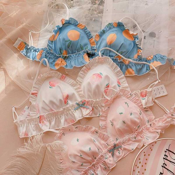 japanese sweet underwear strawberry girl lotus leaf sweet print triangle cup no steel ring satin strap bra set sleep bra cute, Red;black
japanese sweet underwear strawberry girl lotus leaf sweet print triangle cup no steel ring satin strap bra set sleep bra cute, Red;black