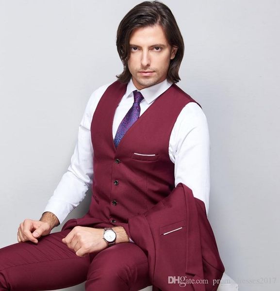 2020 custom made fine cool single breasted vests british style for men suitable for men's wedding / dance / dinner men's vest, Black
2020 custom made fine cool single breasted vests british style for men suitable for men's wedding / dance / dinner men's vest, Black