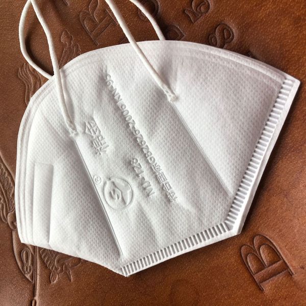 hand gel sanitizer kn95 face mask mascherine maschera maske máscara masque n95 masks disposable face mask protect health of your familyl ego
hand gel sanitizer kn95 face mask mascherine maschera maske máscara masque n95 masks disposable face mask protect health of your familyl ego