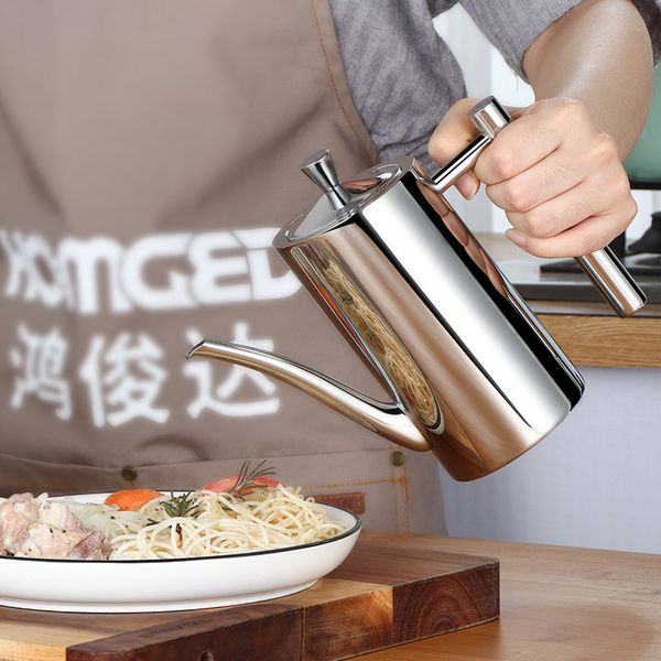 304 stainless steel 500ml oil pot anti-oil leakage bottle kitchen supplies soy sauce bottle household sauce bottle
304 stainless steel 500ml oil pot anti-oil leakage bottle kitchen supplies soy sauce bottle household sauce bottle