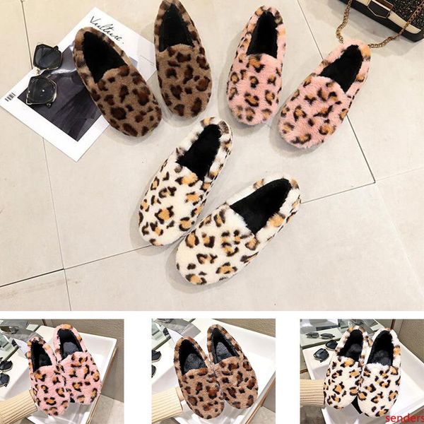 2020 student casual lazy fur shoes women's low round head flat leopard plus velvet cotton shoes winter home wear 
2020 student casual lazy fur shoes women's low round head flat leopard plus velvet cotton shoes winter home wear