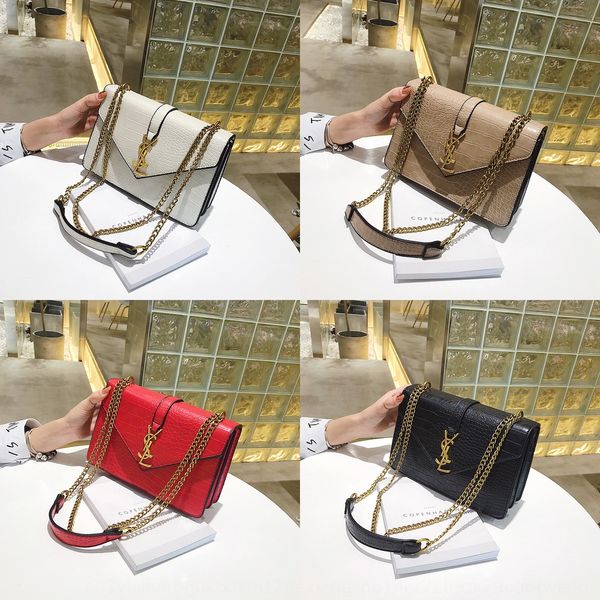 french niche female 2019 crocodile pattern fashionable square small square chic chain small bag shoulder messenger bag
french niche female 2019 crocodile pattern fashionable square small square chic chain small bag shoulder messenger bag