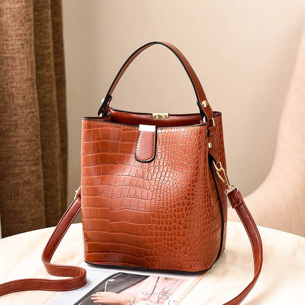 retro bucket bags women crocodile pattern handbag large capacity casual shoulder messenger bags ladies pu purse
retro bucket bags women crocodile pattern handbag large capacity casual shoulder messenger bags ladies pu purse