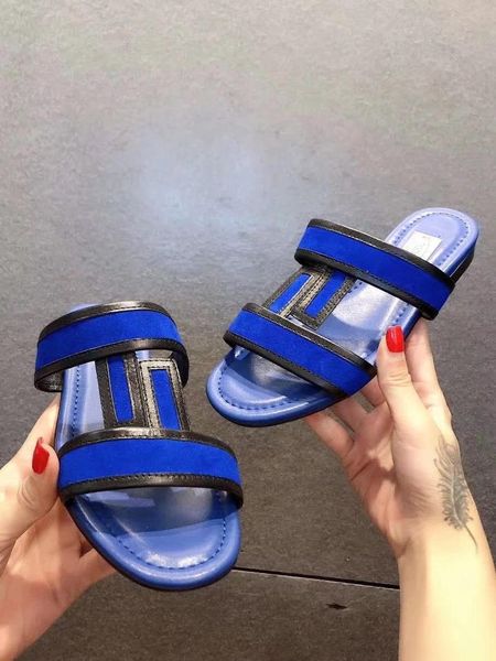 1015 new summer flat-soled sandals, leather ladies designer sandals, luxury net red metal summer slippers, fashion 35-40 for women, Black
1015 new summer flat-soled sandals, leather ladies designer sandals, luxury net red metal summer slippers, fashion 35-40 for women, Black