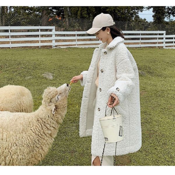 fashion korean lamb wool winter coat women warm loose cashmere sweater jacket streetwear female col claudine, Black
fashion korean lamb wool winter coat women warm loose cashmere sweater jacket streetwear female col claudine, Black