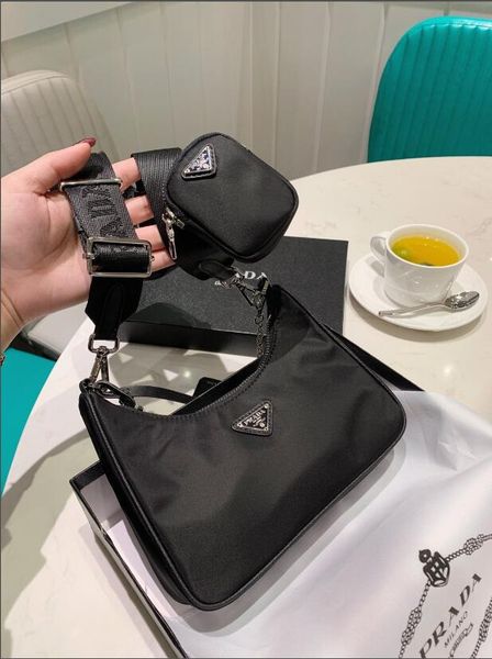 2020 three-piece bag style handbag famous designers brand fashion leather handbag shoulder bag designer handbags canvas wholesale00
2020 three-piece bag style handbag famous designers brand fashion leather handbag shoulder bag designer handbags canvas wholesale00
