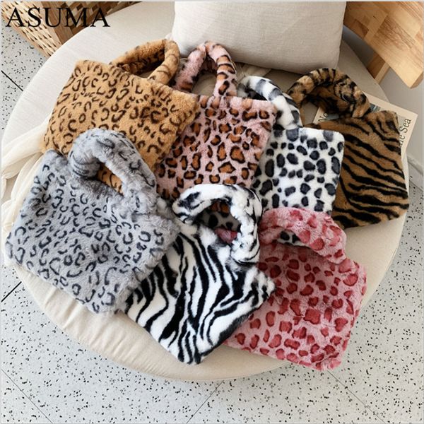 2019 winter new fashion shoulder bag female leopard female bag chain large plush winter handbag messenger soft warm fur bags
2019 winter new fashion shoulder bag female leopard female bag chain large plush winter handbag messenger soft warm fur bags