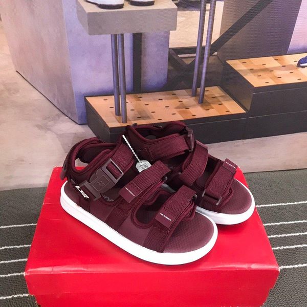 2020 kids fashion sports shoes brand alphabet printing solid color breathable sandals boys girls children causal active running shoes, Black;red
2020 kids fashion sports shoes brand alphabet printing solid color breathable sandals boys girls children causal active running shoes, Black;red
