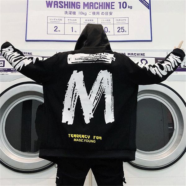 japan harajuku graffiti print chamarras hombre hoodie jacket 2019 spring and autumn hip hop casual zipper sports men's jacket, Black;brown 
japan harajuku graffiti print chamarras hombre hoodie jacket 2019 spring and autumn hip hop casual zipper sports men's jacket, Black;brown