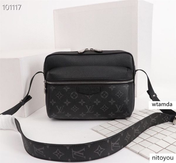 handbag, men's and women's bag fashionable and classic,various colors delivery;jiang b231 m30233 size:25..20..10.5cm, Silver
handbag, men's and women's bag fashionable and classic,various colors delivery;jiang b231 m30233 size:25..20..10.5cm, Silver