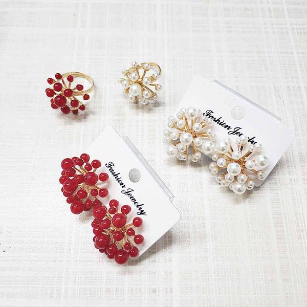 wholesale- needle brilliant fireworks pearl earrings with red temperament and lady personality, Golden
wholesale- needle brilliant fireworks pearl earrings with red temperament and lady personality, Golden
