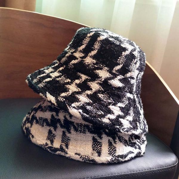 women plaid tweed bucket hat with mini sequins ladies girls black cap winter travel outdoor floopy hat fishing cap, Blue;gray
women plaid tweed bucket hat with mini sequins ladies girls black cap winter travel outdoor floopy hat fishing cap, Blue;gray