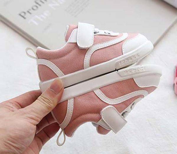 with box sneaker casual shoes trainers snow boots sports shoes trainers shoes dhl by toy99 131, Black;red
with box sneaker casual shoes trainers snow boots sports shoes trainers shoes dhl by toy99 131, Black;red