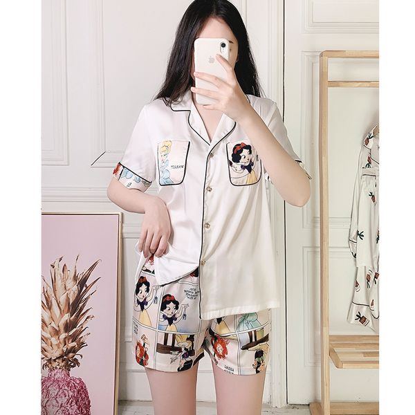 swt summer lovely cartoon women's emulation silk pajamas korean version of ins fashion shorts sleeve home clothes two-piece sets, Black;red
swt summer lovely cartoon women's emulation silk pajamas korean version of ins fashion shorts sleeve home clothes two-piece sets, Black;red